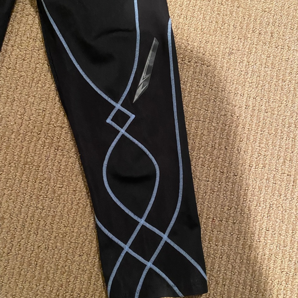 CW-X brand compression tights size small, great condition - Picture 5 of 13